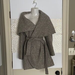 Tahari XS Stylish Gray Wrap Coat
